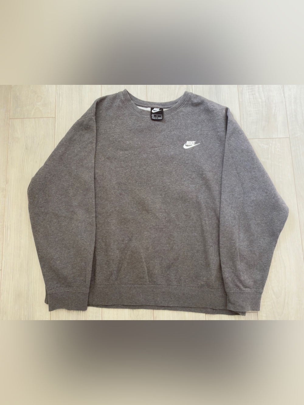 Nike Men’s Charcoal Gray Crewneck Sweatshirt with White Swoosh